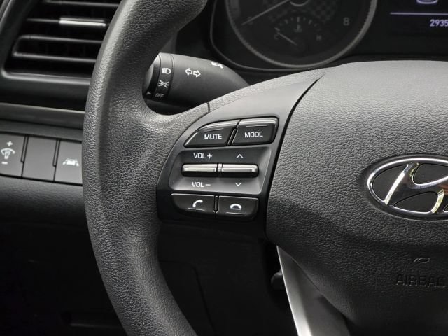 Used 2020 Hyundai Elantra SE w/ Cargo Package (C1) FWD image 21