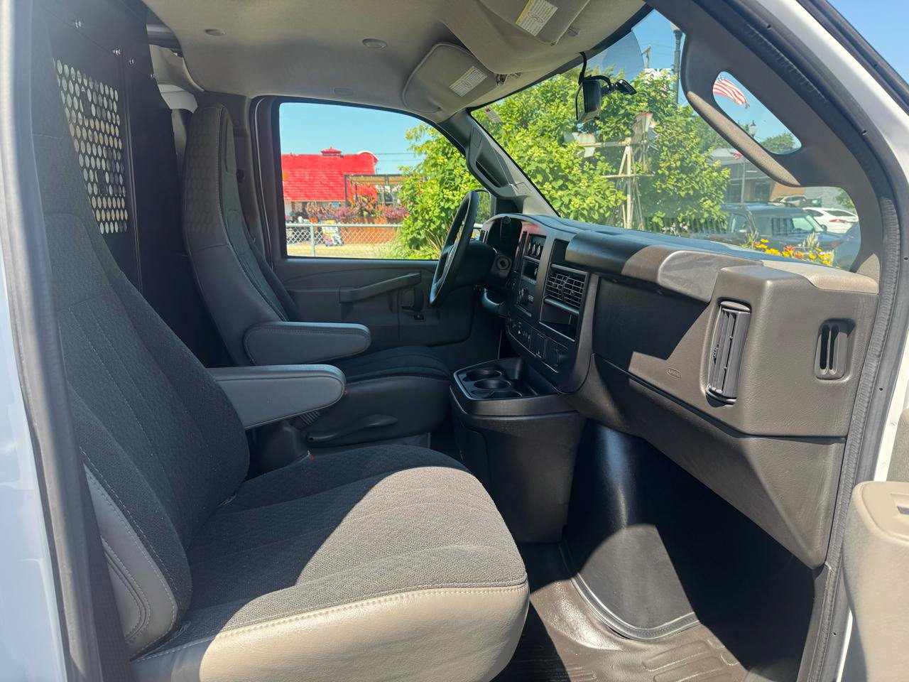 Used 2025 GMC Savana 2500 w/ Driver Convenience Package RWD image 18