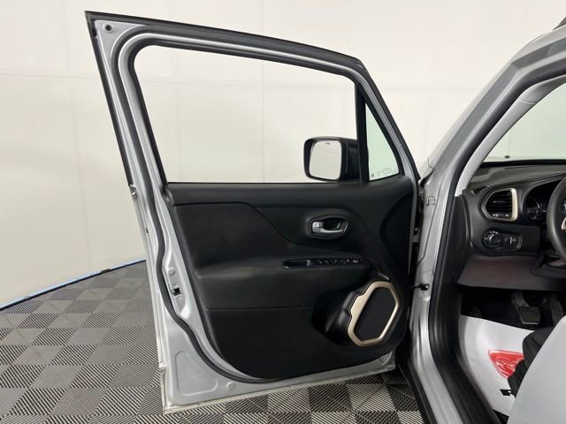 Used 2016 Jeep Renegade Sport w/ Power & Air Group AWD/4WD image 15