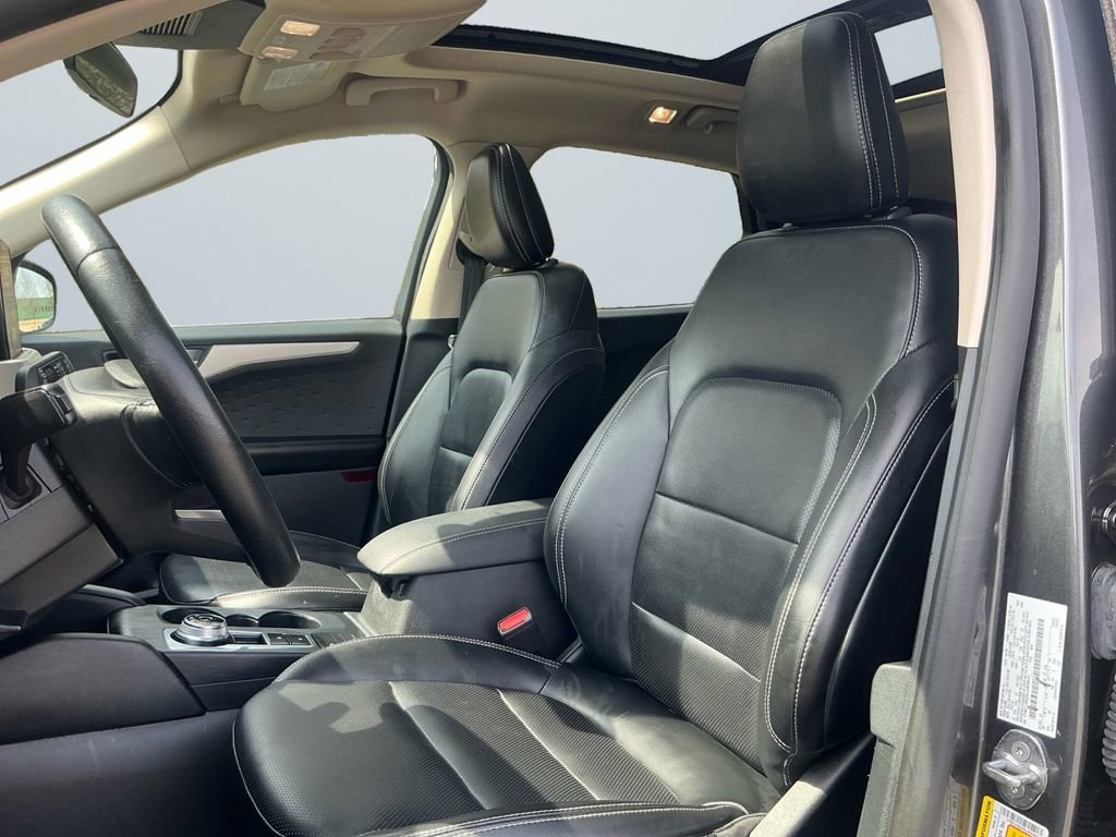 Used 2020 Ford Escape SE Sport image 10