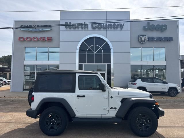 Used 2025 Jeep Wrangler Sport image 1