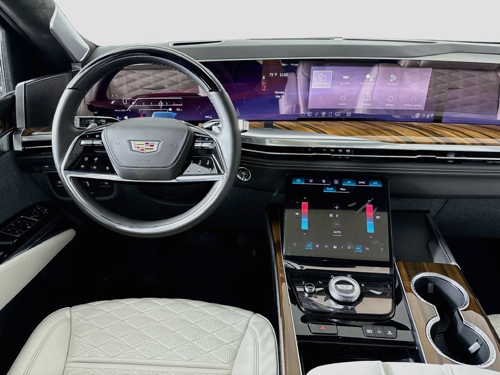 New 2026 Cadillac Escalade Platinum Luxury w/ LPO, Floor Liner Package AWD/4WD image 24