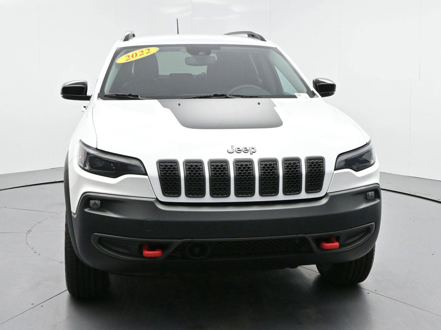 Used 2022 Jeep Cherokee Trailhawk w/ Trailer Tow Group AWD/4WD image 2