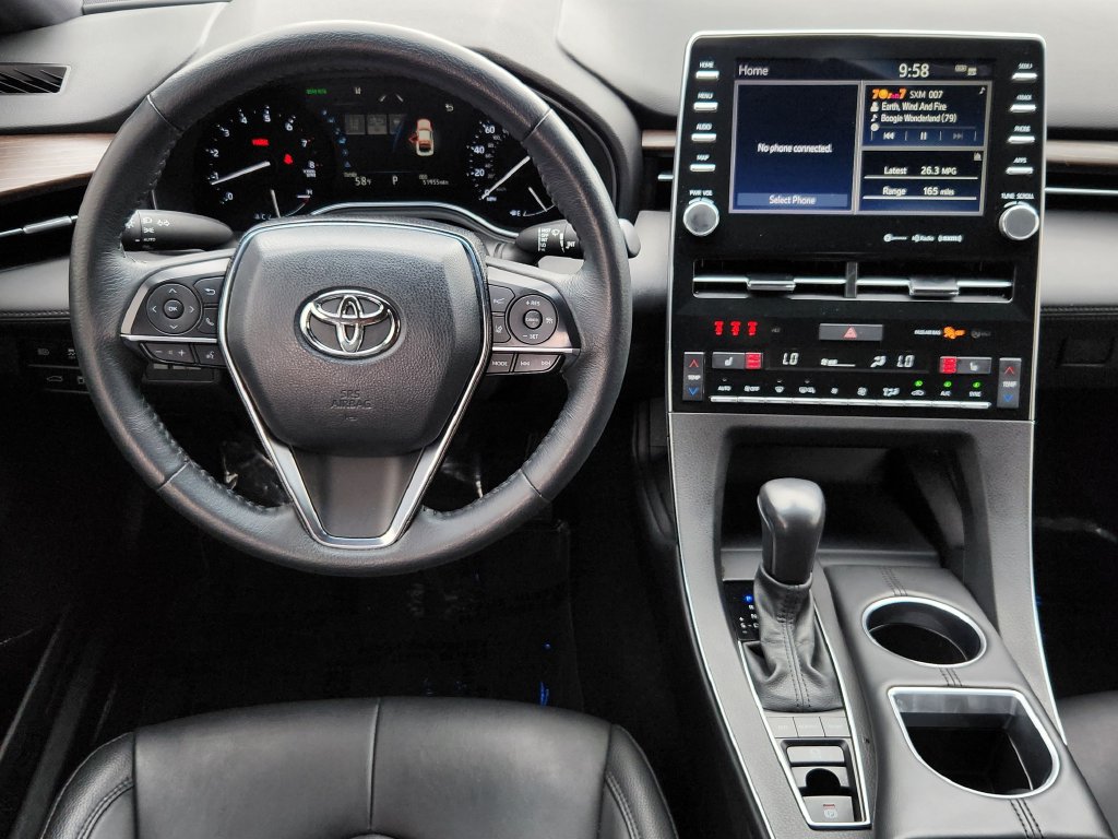 Used 2022 Toyota Avalon XLE FWD image 3