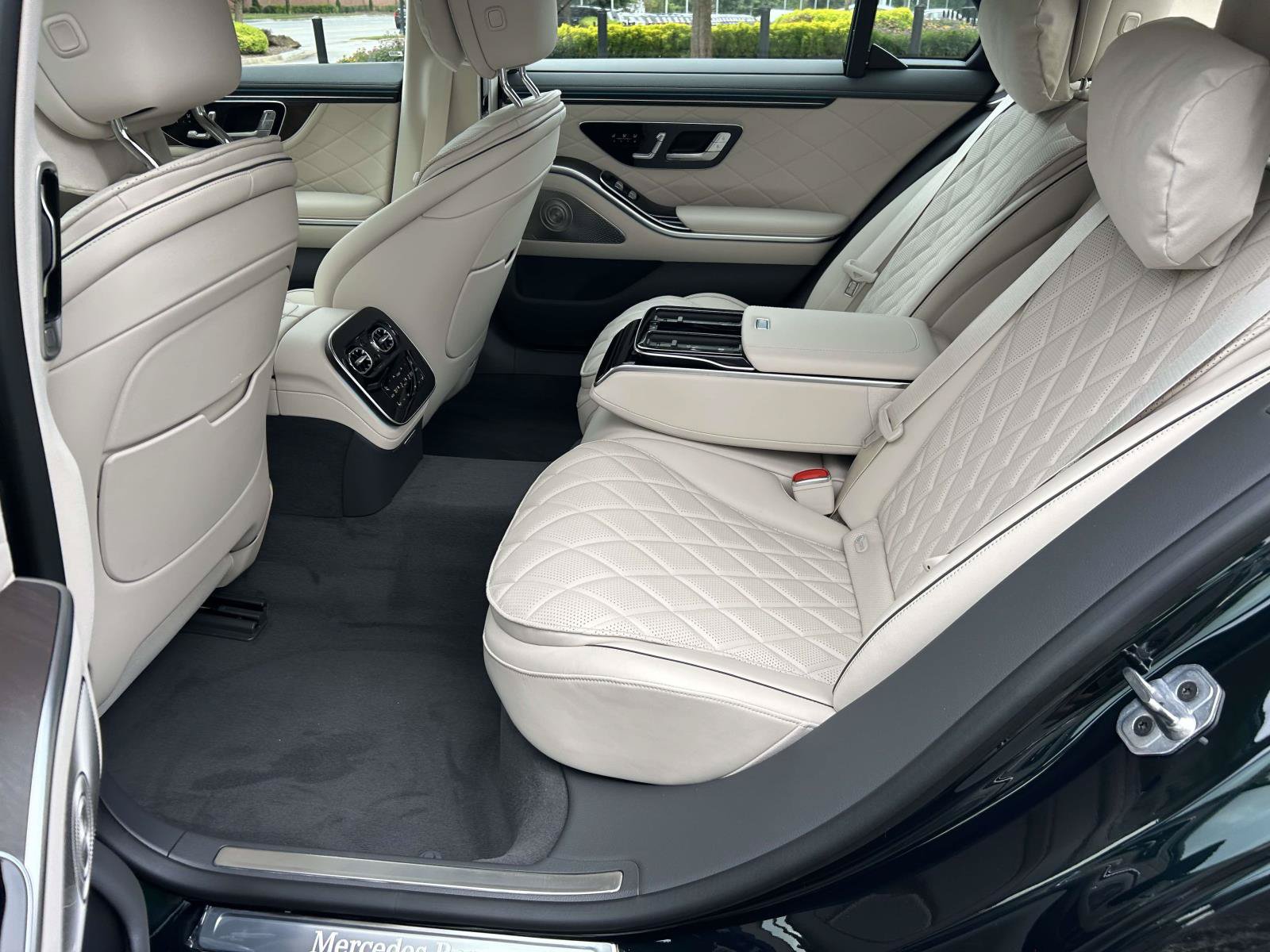 New 2027 Mercedes-Benz S 580 4MATIC Sedan image 34