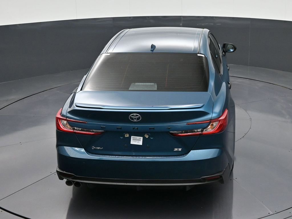 Used 2025 Toyota Camry SE w/ Convenience Package image 13