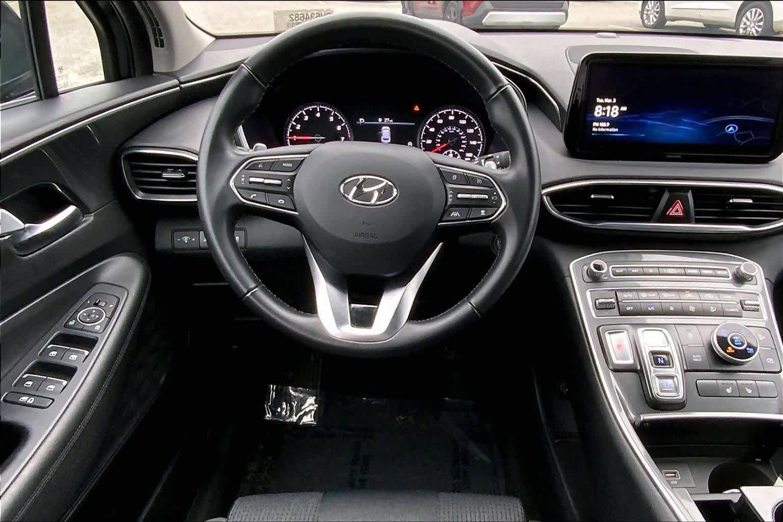 Used 2023 Hyundai Santa Fe SEL w/ Cargo Package image 6