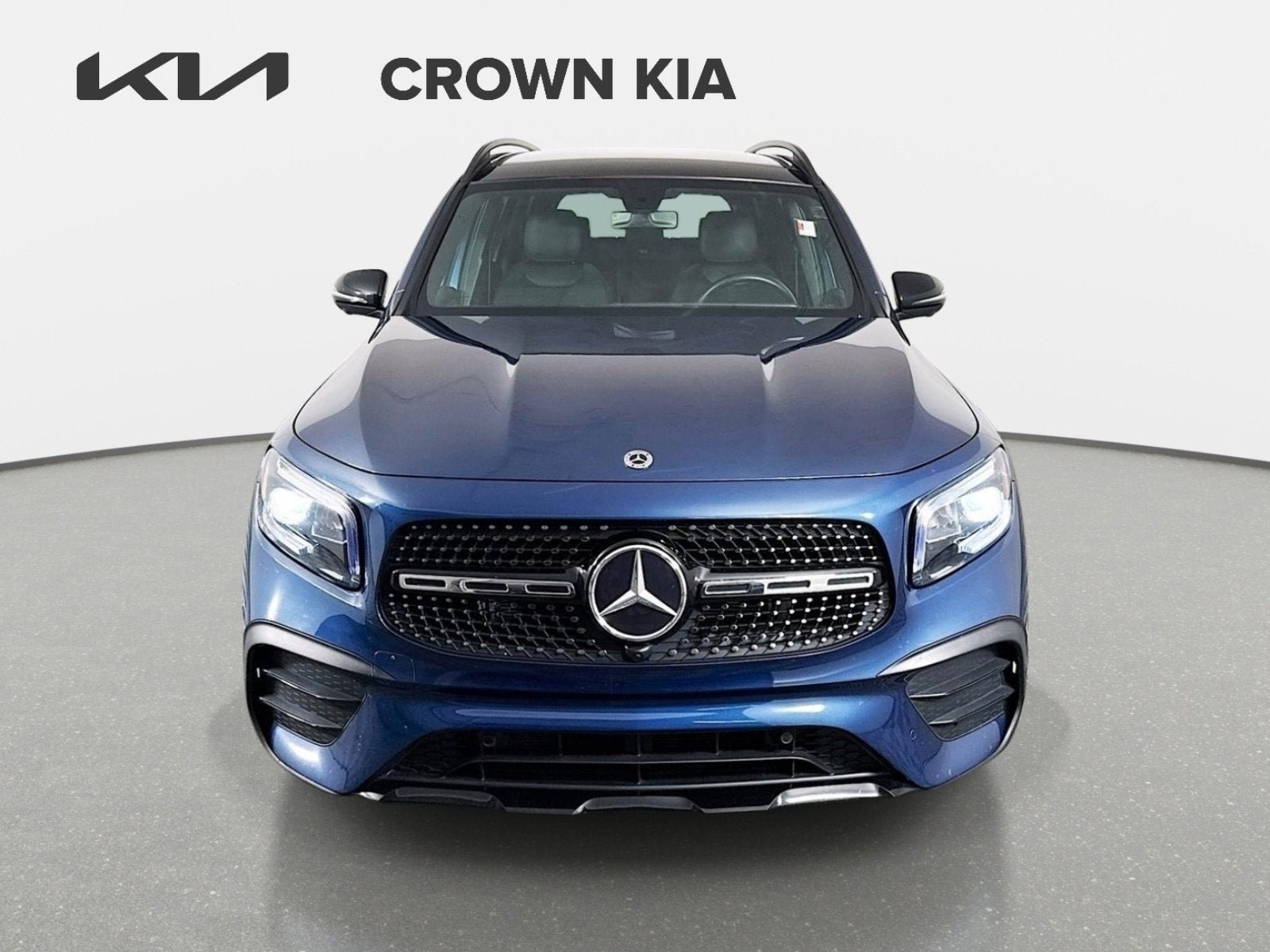 Used 2023 Mercedes-Benz GLB 250 w/ AMG Line image 2