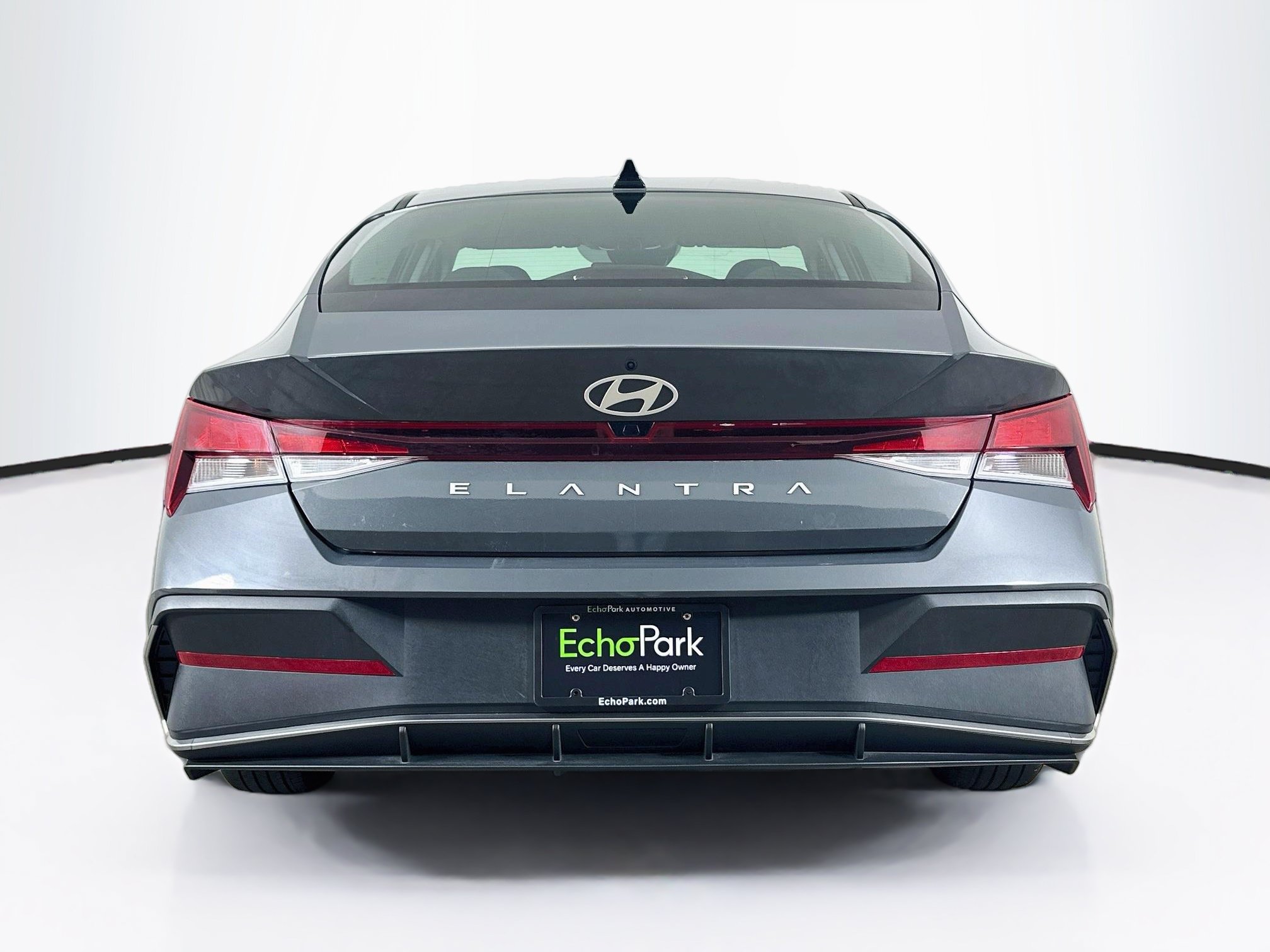 Used 2024 Hyundai Elantra SEL FWD image 7