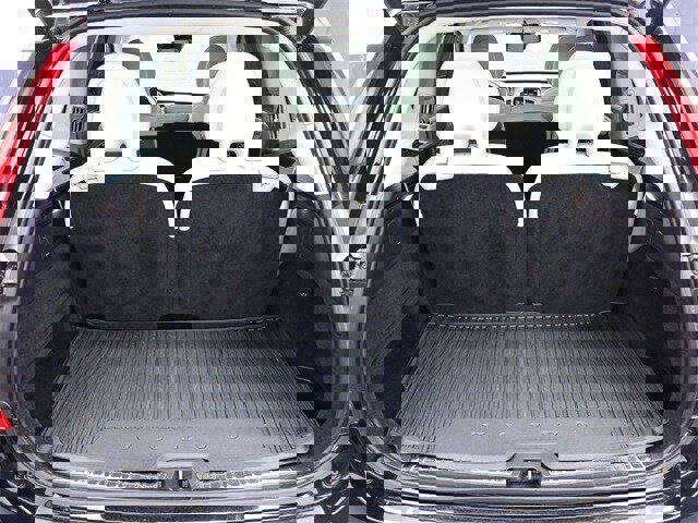 Used 2021 Volvo XC90 T5 Momentum w/ Climate Package image 24