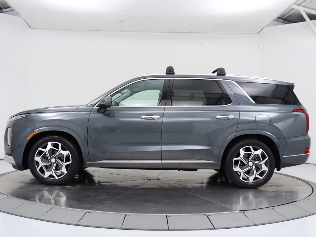 Used 2021 Hyundai Palisade Calligraphy w/ Cargo Package image 2