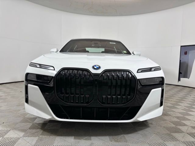 New 2026 BMW i7 xDrive60 image 2