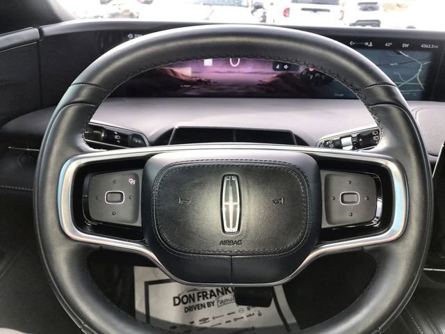 Used 2025 Lincoln Nautilus Premier w/ Jet Appearance Package image 14