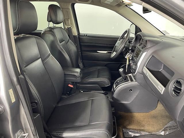 Used 2017 Jeep Compass High Altitude image 13