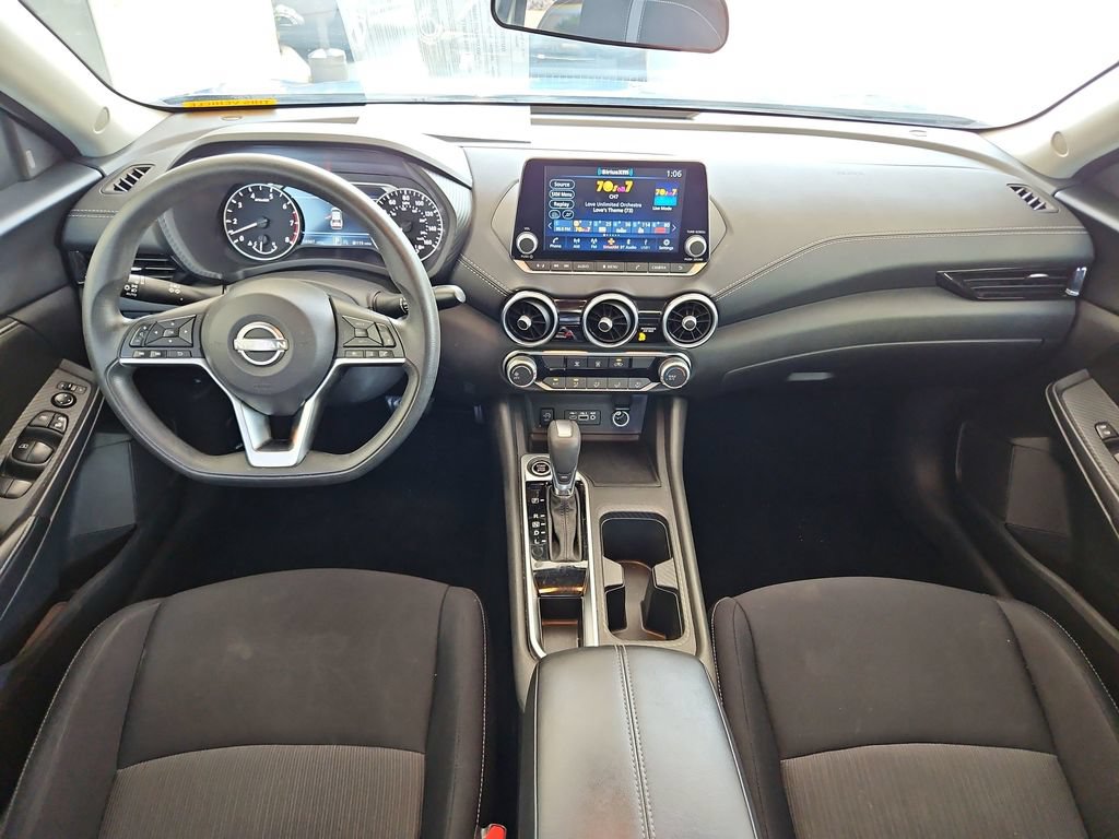 Used 2024 Nissan Sentra SV FWD image 9