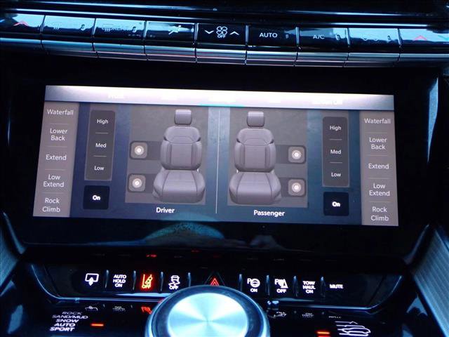 Used 2023 Jeep Grand Wagoneer 4WD image 20