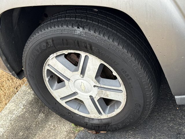 Used 2006 Chevrolet TrailBlazer LS w/ Skid Plate Package AWD/4WD image 8
