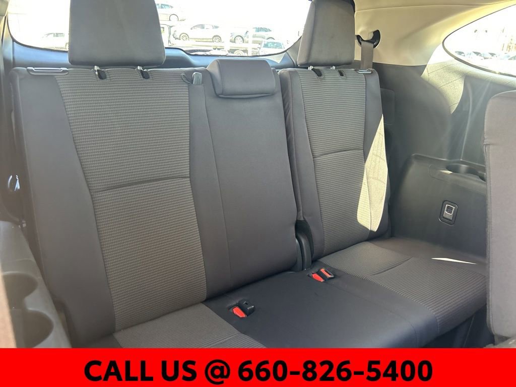Certified 2025 Toyota Highlander LE image 11