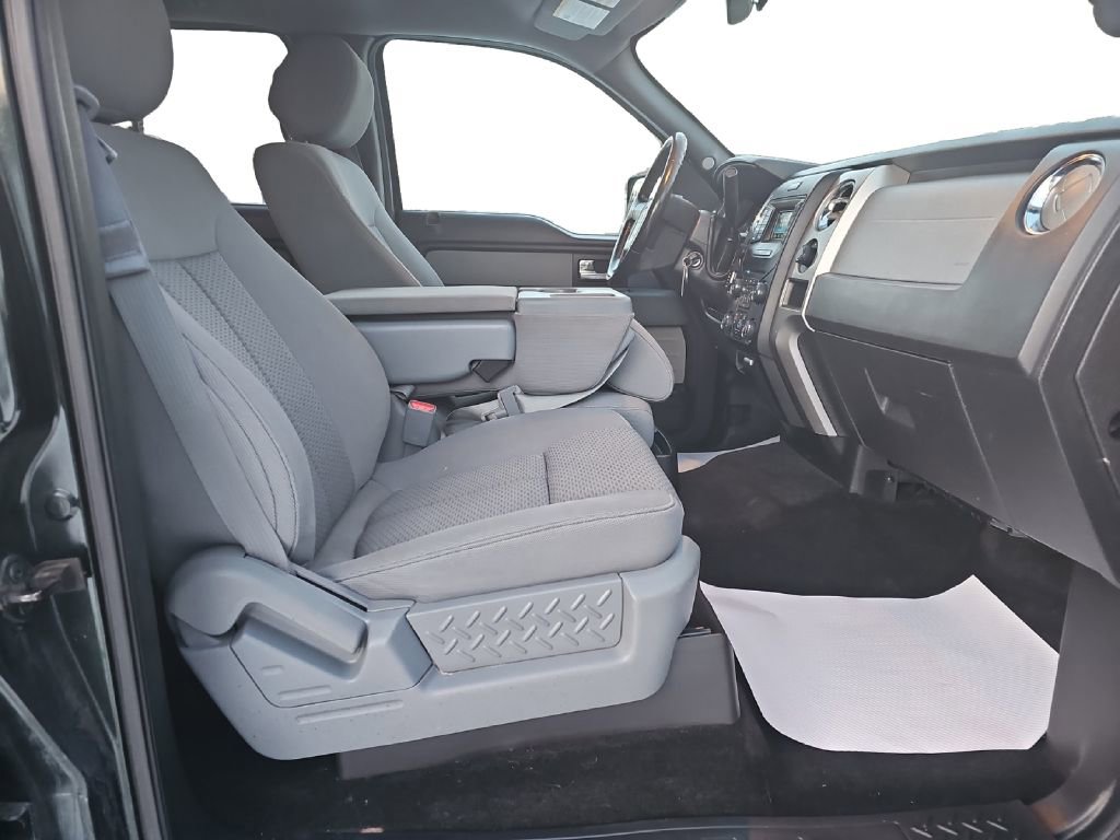 Used 2013 Ford F150 XLT w/ Luxury Equipment Group image 17