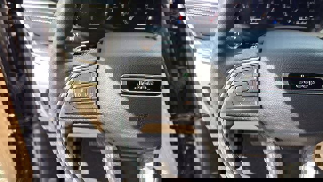 Certified 2024 Jeep Grand Cherokee Limited w/ Luxury Tech Group II image 16