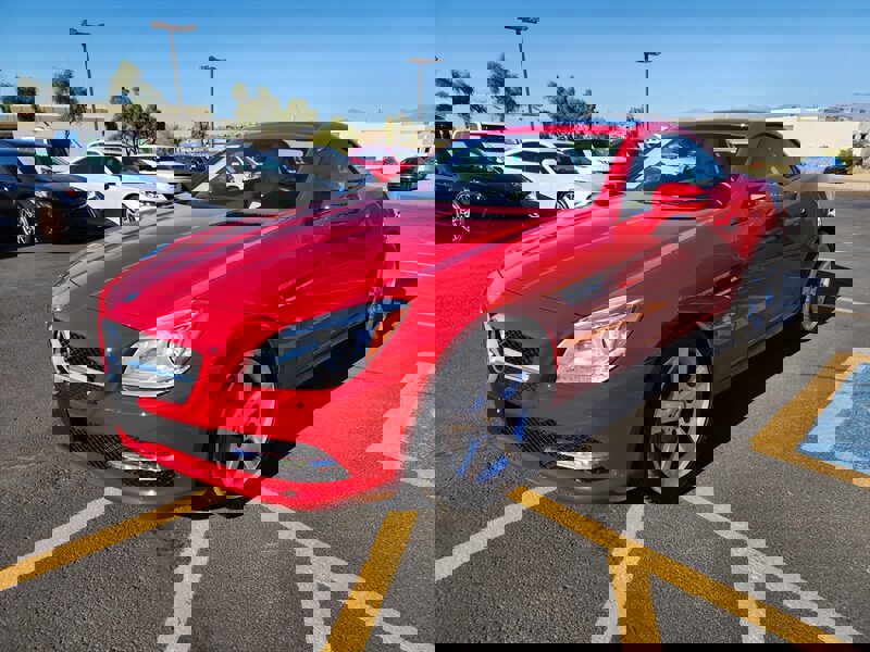 Used 2015 Mercedes-Benz SLK 250 w/ Premium Package image 8