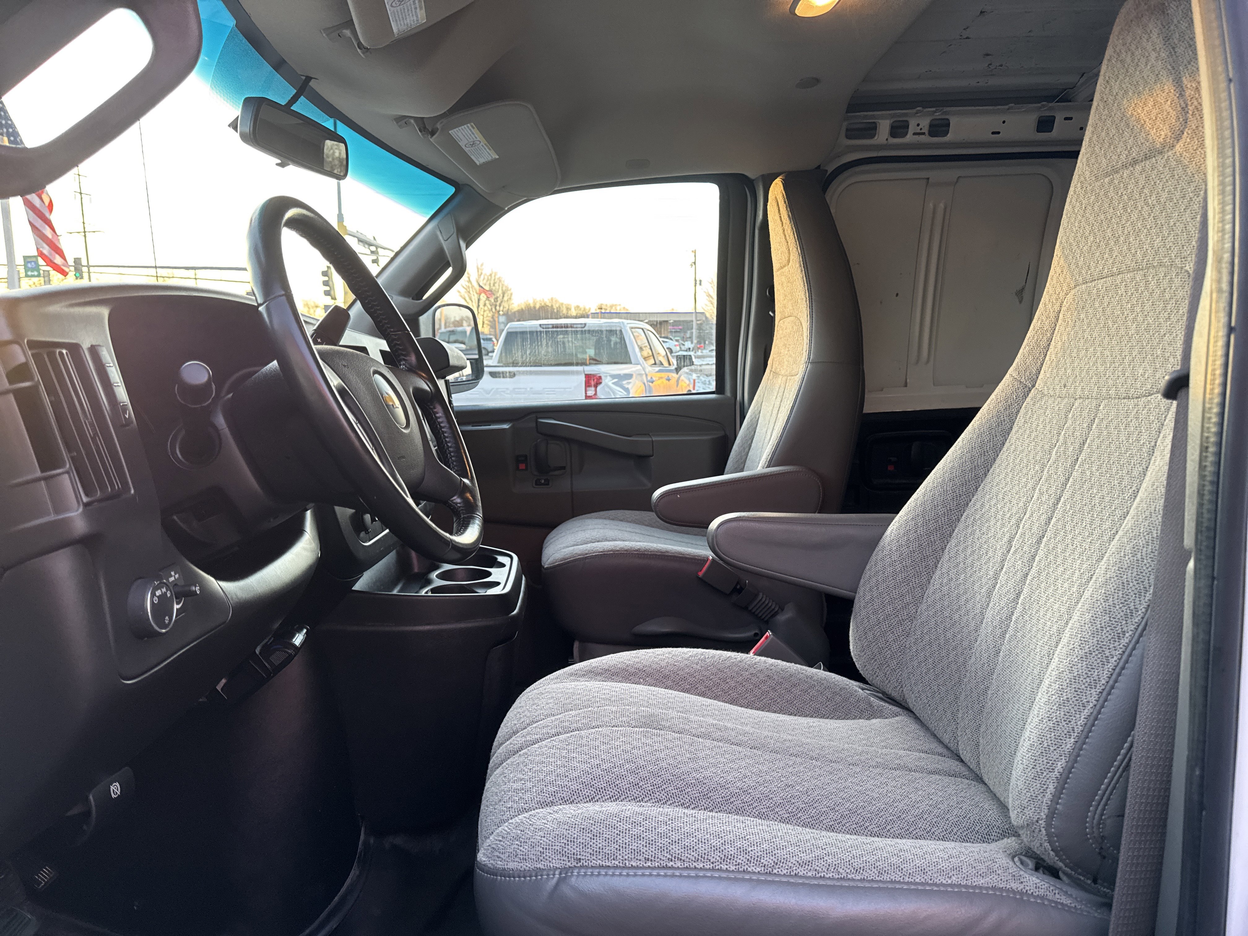 Used 2021 Chevrolet Express 2500 w/ Driver Convenience Package image 15