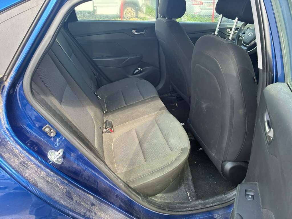 Used 2021 Hyundai Accent SE FWD image 11