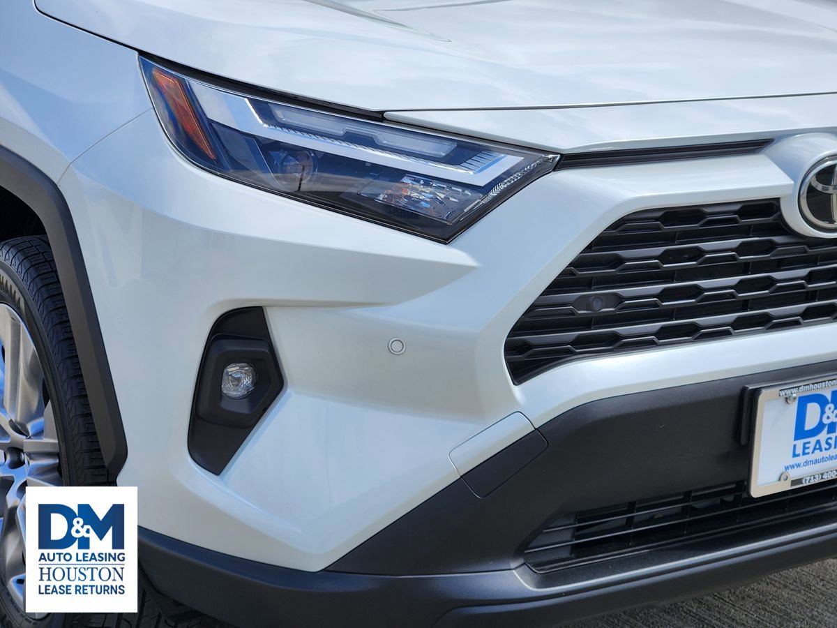 Used 2023 Toyota RAV4 XLE Premium FWD image 9