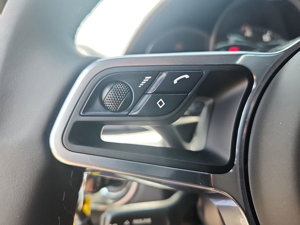 New 2025 Porsche 718 Cayman image 15