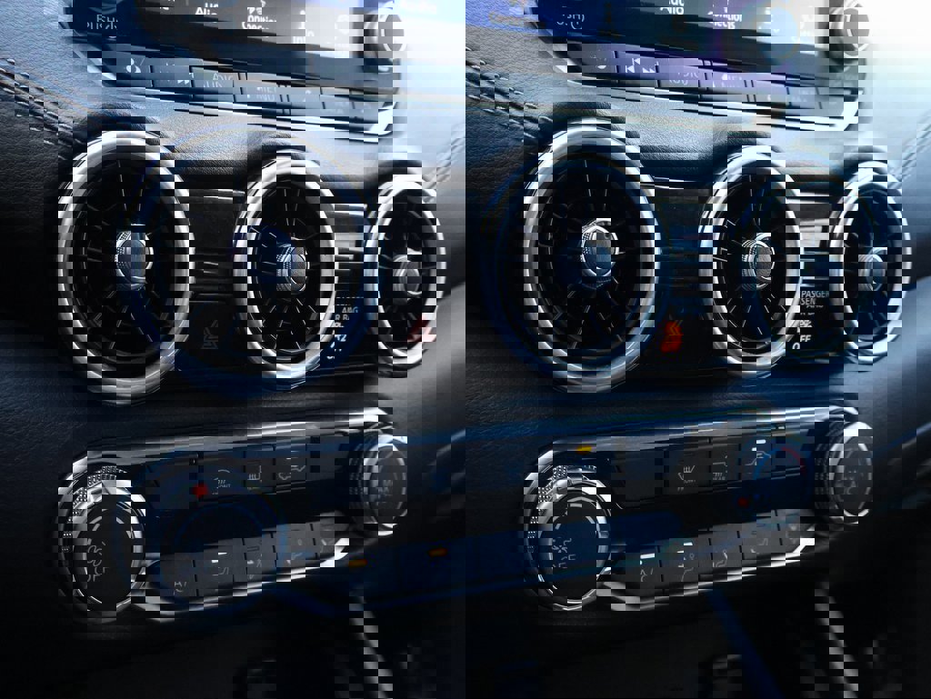 Used 2022 Nissan Sentra SV image 36