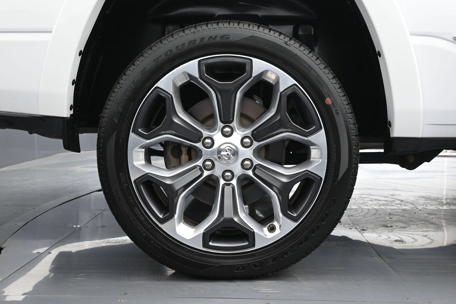 Used 2019 RAM 1500 Limited AWD/4WD image 18