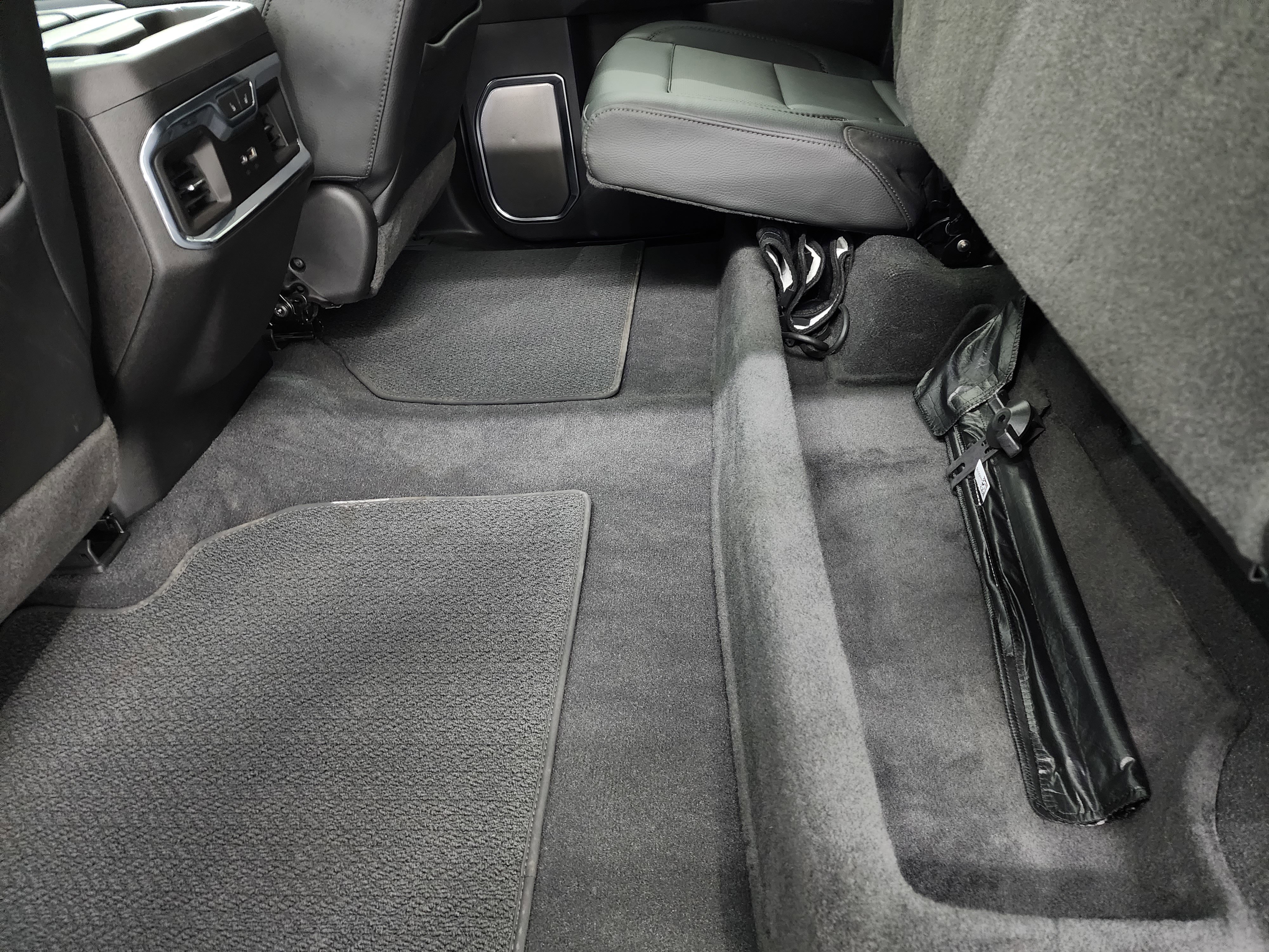 Used 2024 GMC Sierra 2500 Denali w/ Denali Reserve Package image 42