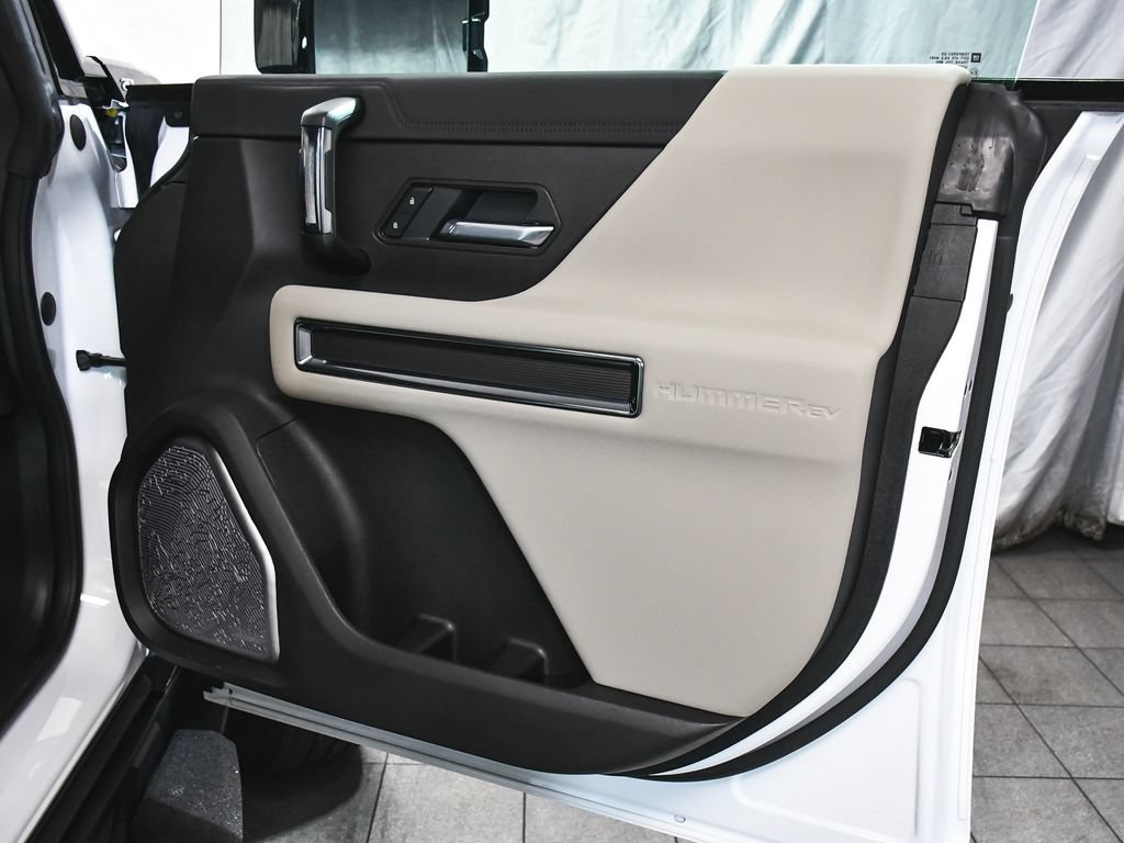 Used 2026 GMC Hummer EV SUV AWD/4WD image 14
