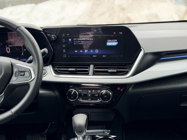 Certified 2024 Chevrolet Trax LT w/ Sunroof Package image 23