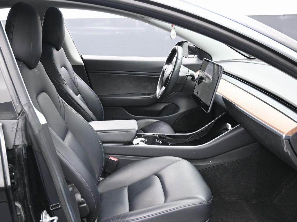Used 2018 Tesla Model 3 Long Range image 38
