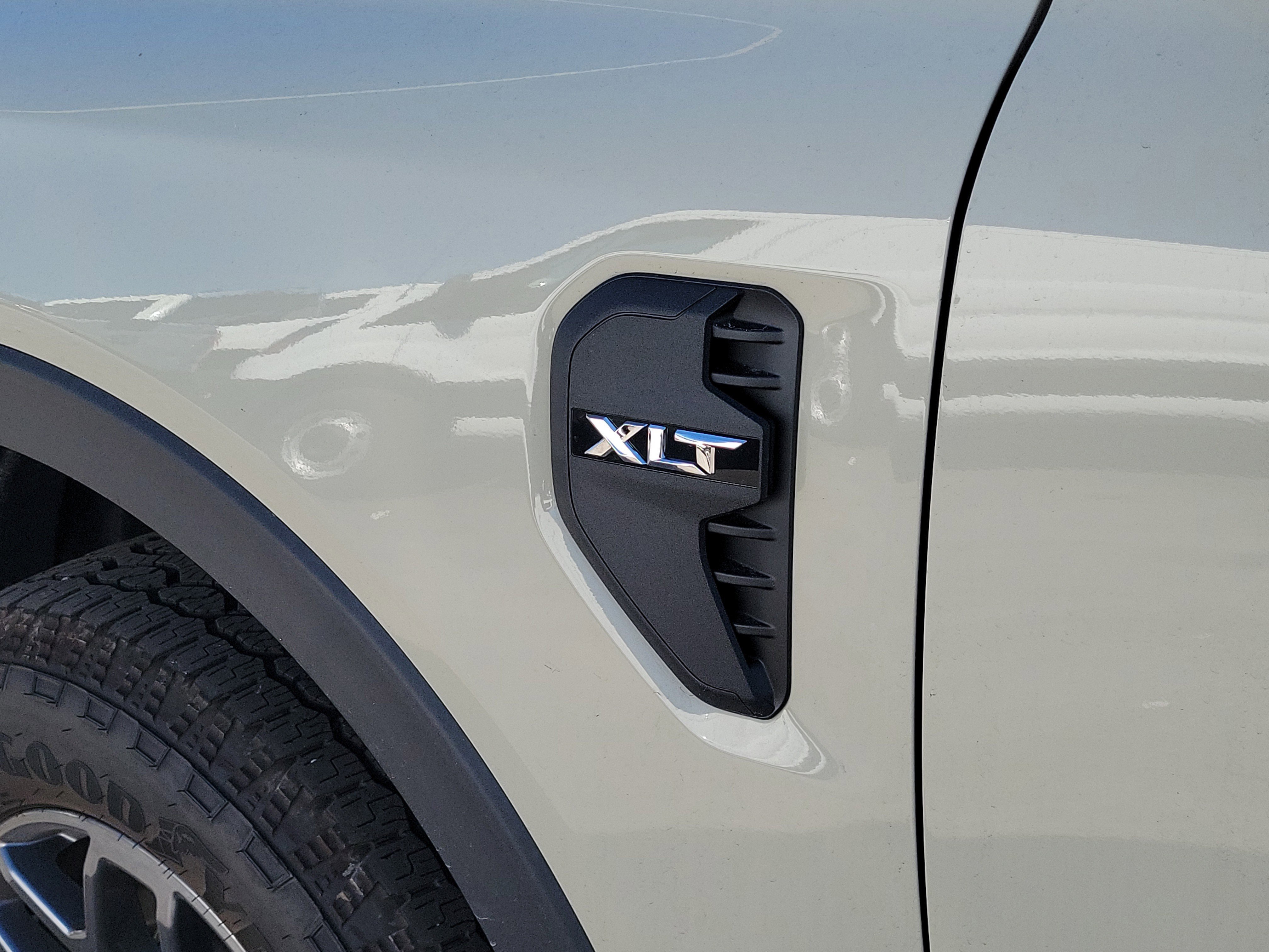 New 2025 Ford Ranger XLT w/ Convenience Package image 8