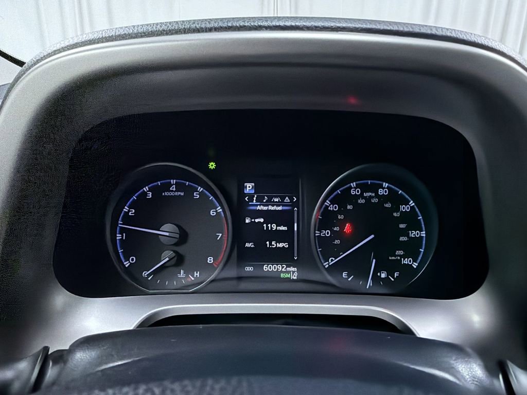 Used 2018 Toyota RAV4 XLE AWD/4WD image 20