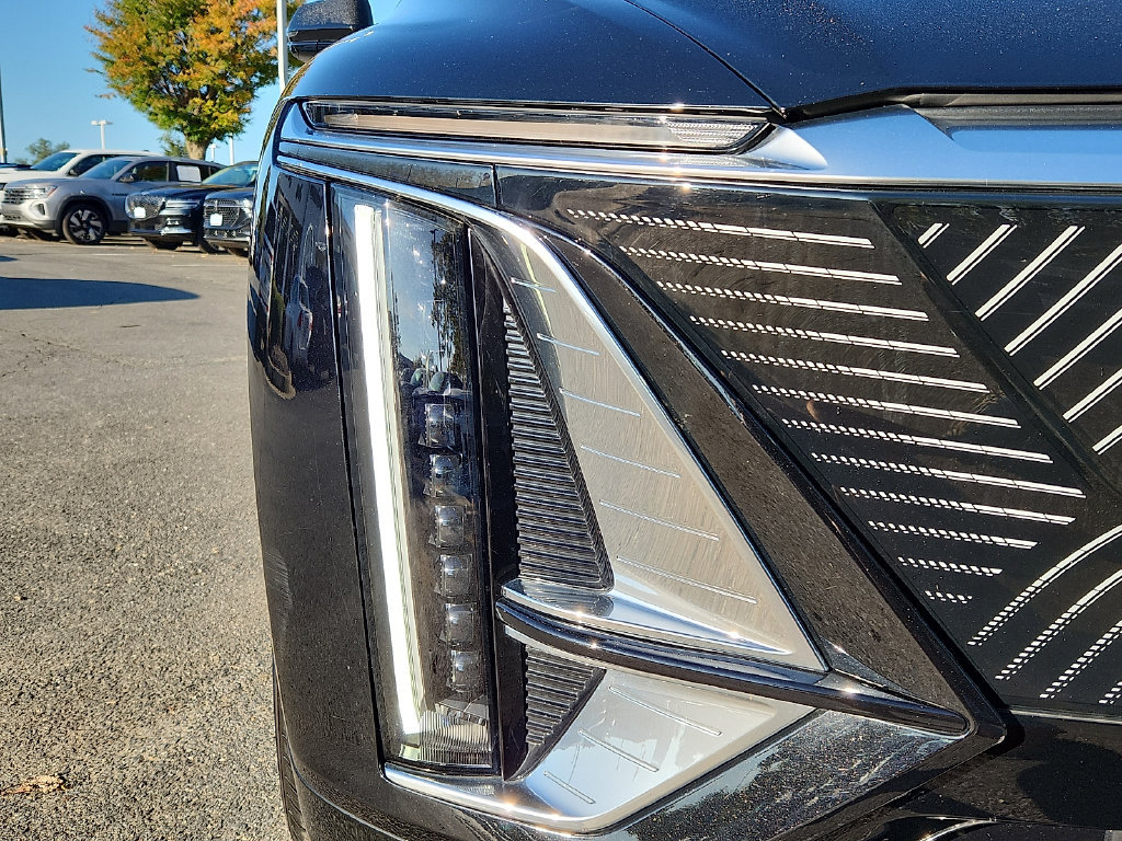 Used 2024 Cadillac Lyriq Luxury RWD image 9