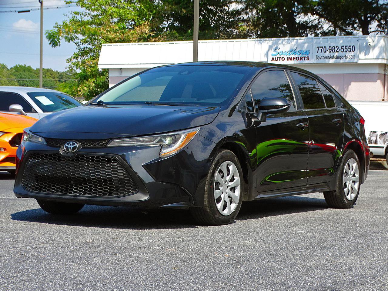 Used 2022 Toyota Corolla LE FWD image 5