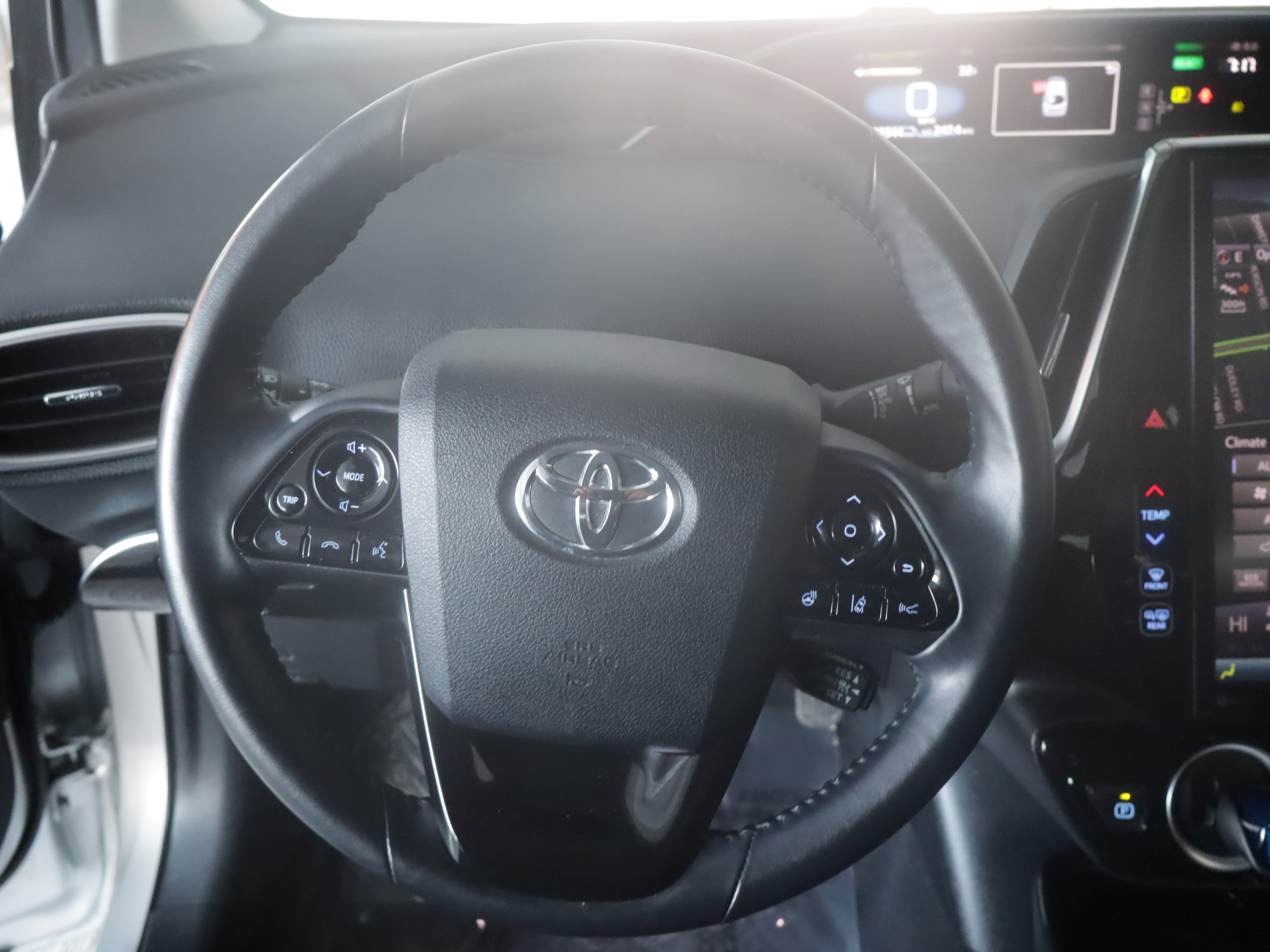 Used 2021 Toyota Prius Prime Limited image 12
