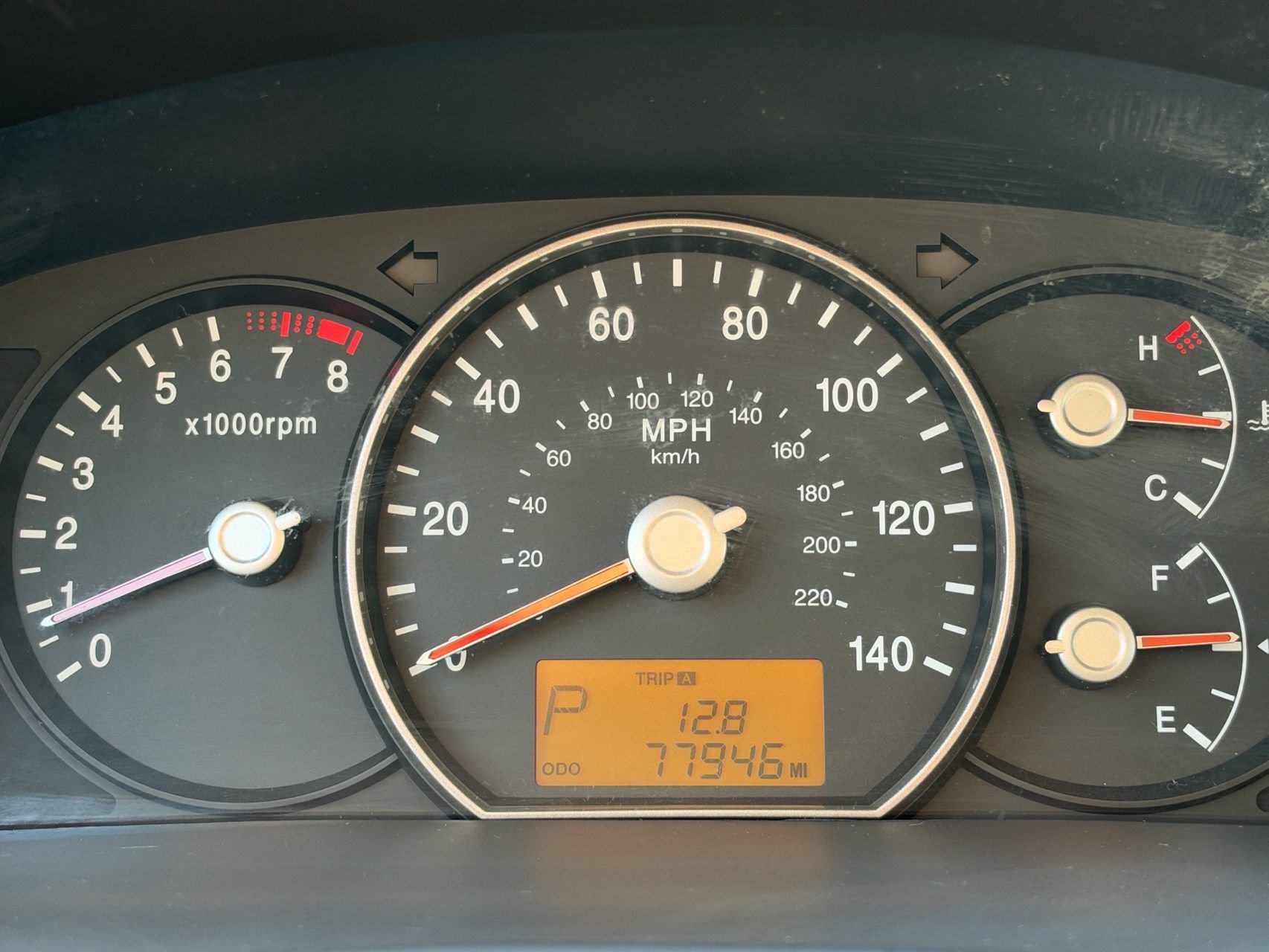 Used 2008 Kia Rondo LX FWD image 9