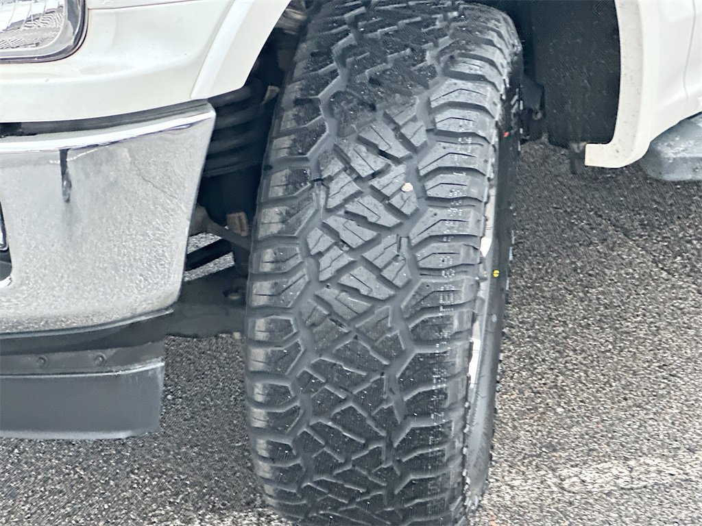 Certified 2019 Ford F150 Lariat image 25