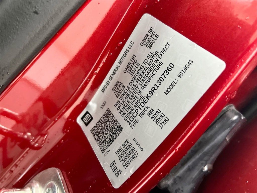 Used 2024 Chevrolet Colorado Z71 w/ Z71 Convenience Package 2 image 27