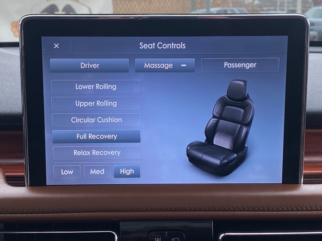 Used 2024 Lincoln Aviator Reserve w/ Equipment Group 201A image 26