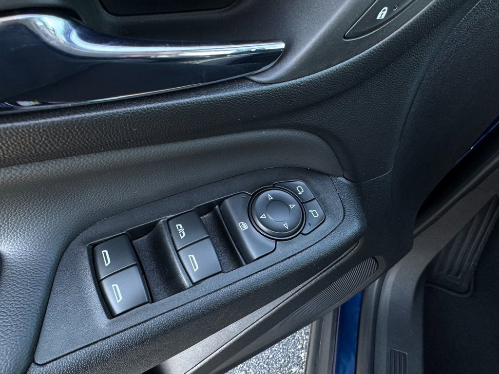 Used 2022 Chevrolet Equinox LT image 12