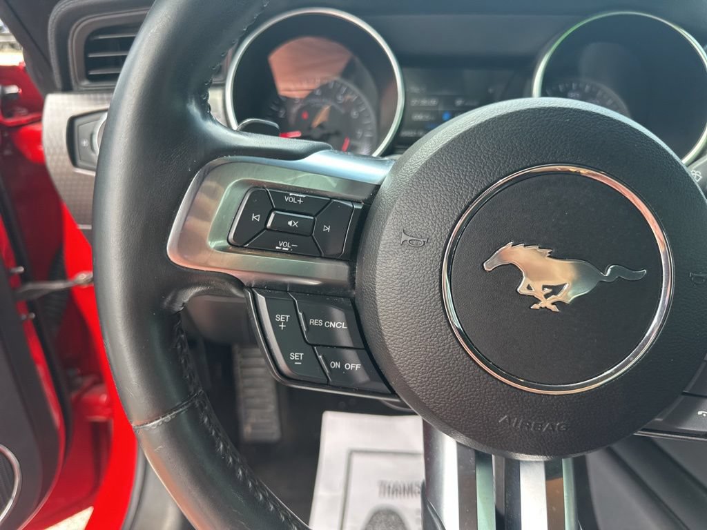 Used 2018 Ford Mustang GT Premium w/ GT Performance Package RWD image 16