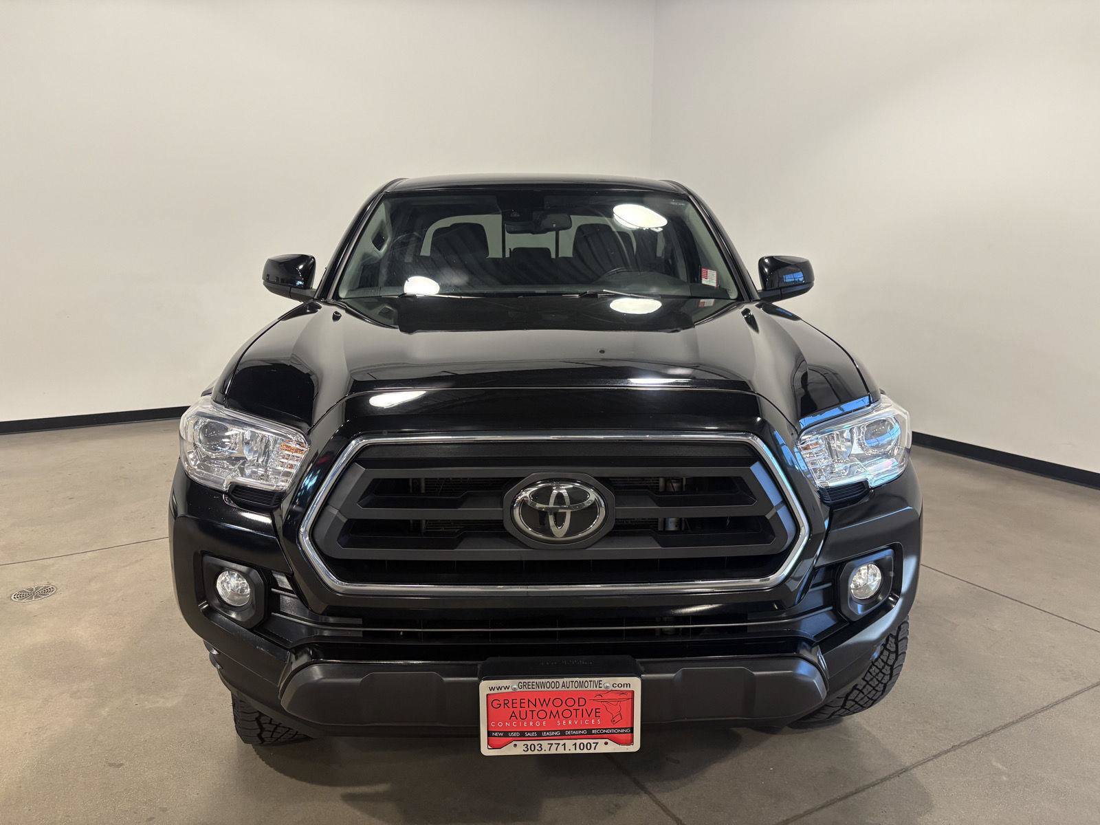 Used 2023 Toyota Tacoma SR5 AWD/4WD image 8