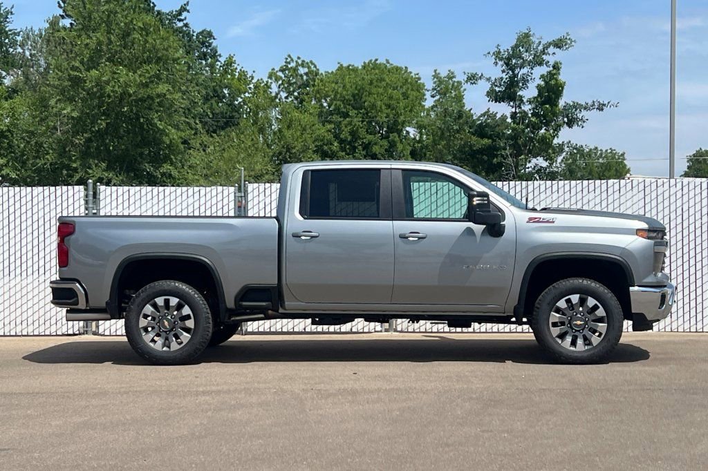 New 2026 Chevrolet Silverado 2500 LT w/ All Star Edition AWD/4WD image 3