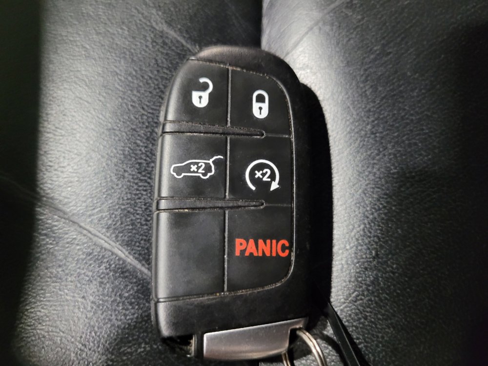 Used 2019 Jeep Grand Cherokee Limited AWD/4WD image 32