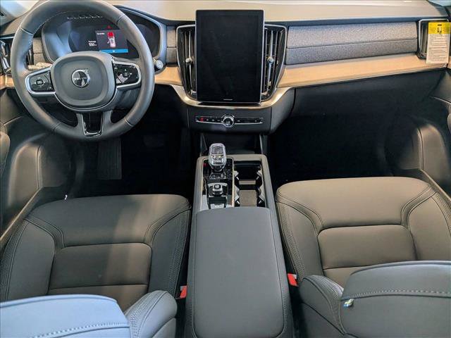 New 2026 Volvo XC90 B5 Plus w/ Protection Package AWD/4WD image 16